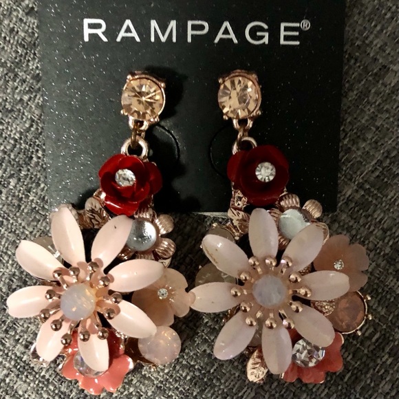 Rampage Jewelry - Rampage Earrings Flowers in Pink and Red Tones